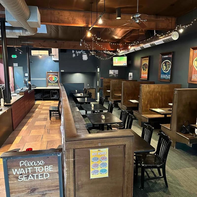 Picture of Zeeks Pizza